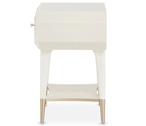 La Rachelle 1 Drawer Nightstand